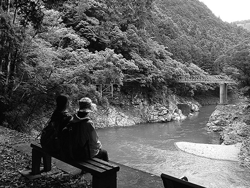 石垣の村トロッコ道