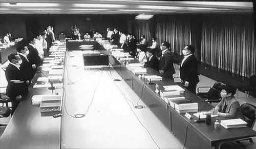 大阪市を廃止する「特別区設置協定書」の採決の場面（2020年6月19日、第35回法定協議会にて）。